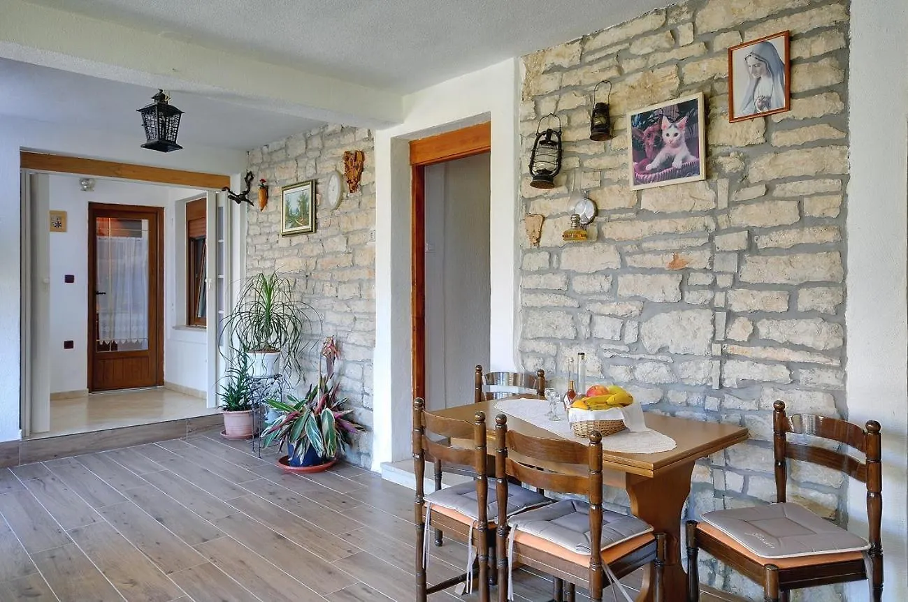 Oberhalb Des Limfjords Liegt Diese Ferienwohnung Mit Pool, Terrrasse Und Grillplatz Barat  Διαμέρισμα Barat (Rovinj)